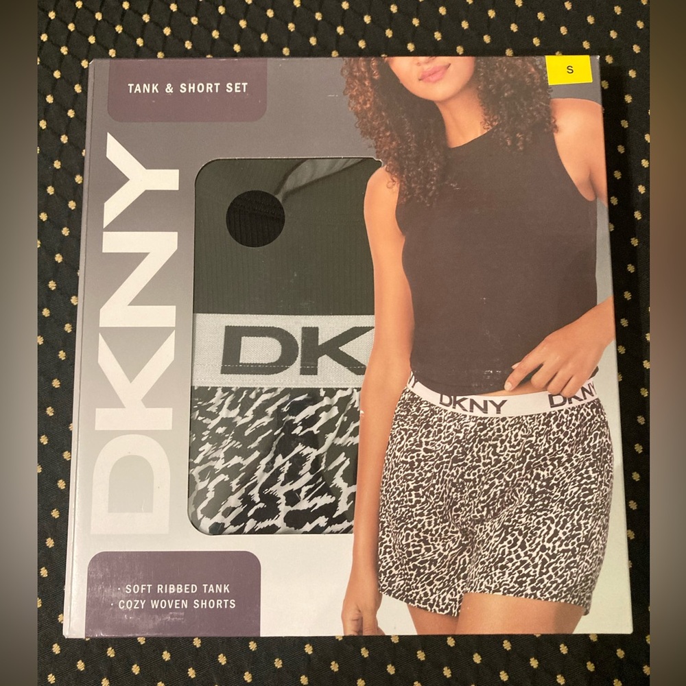 NIB Women’s DKNY Tank & Shorts Set Black Animal Print ~Small